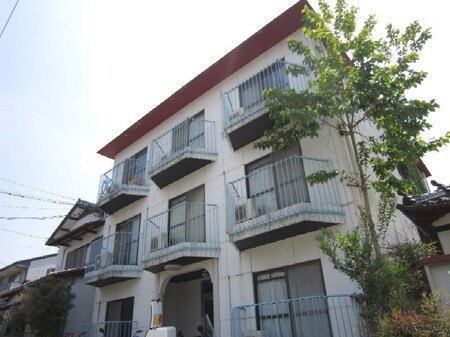 リブライブ山科外観写真