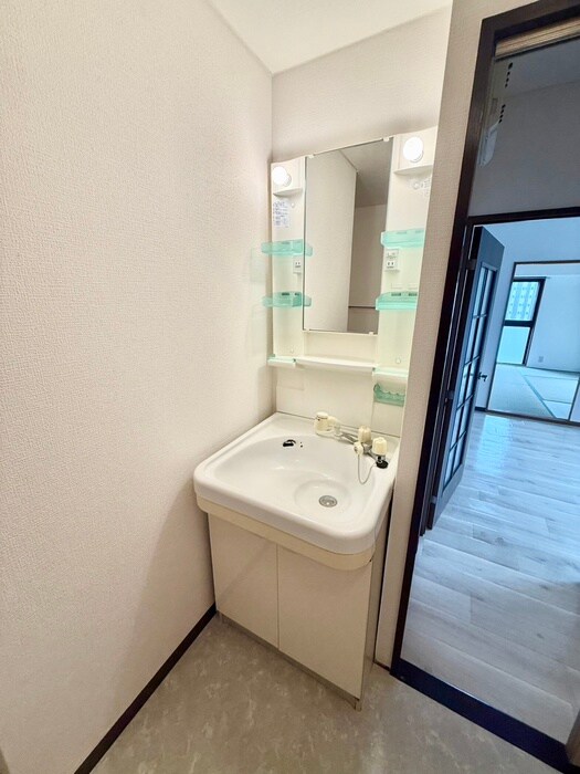 物件内観写真16　(洗面)