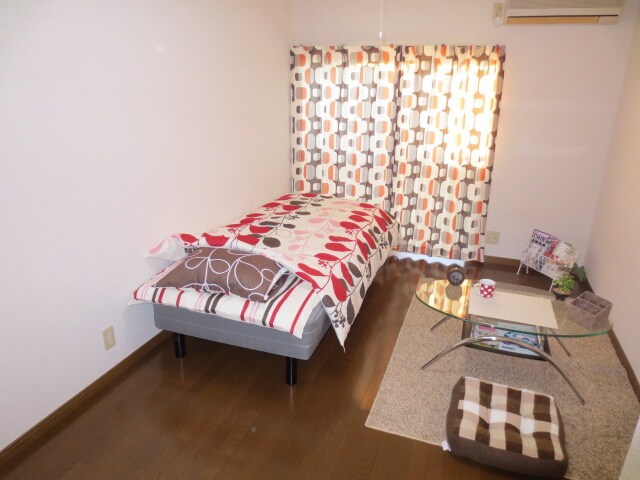 物件内観写真7　(居室)