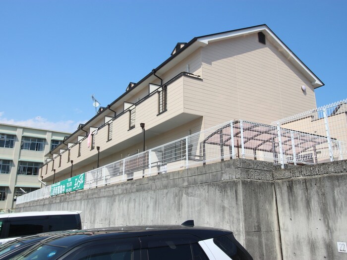 物件外観写真5　(駐輪場)