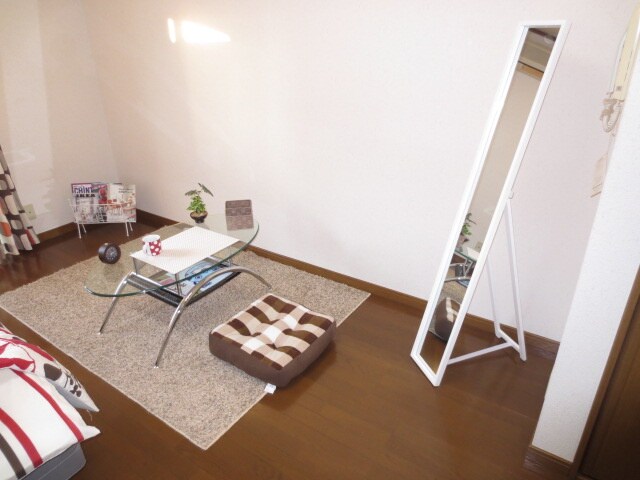 物件内観写真10　(居室)