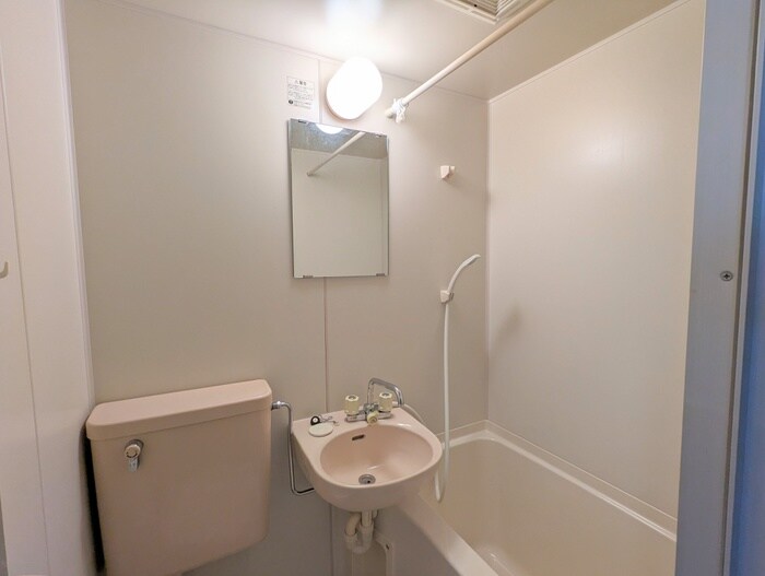 物件内観写真12　(洗面)