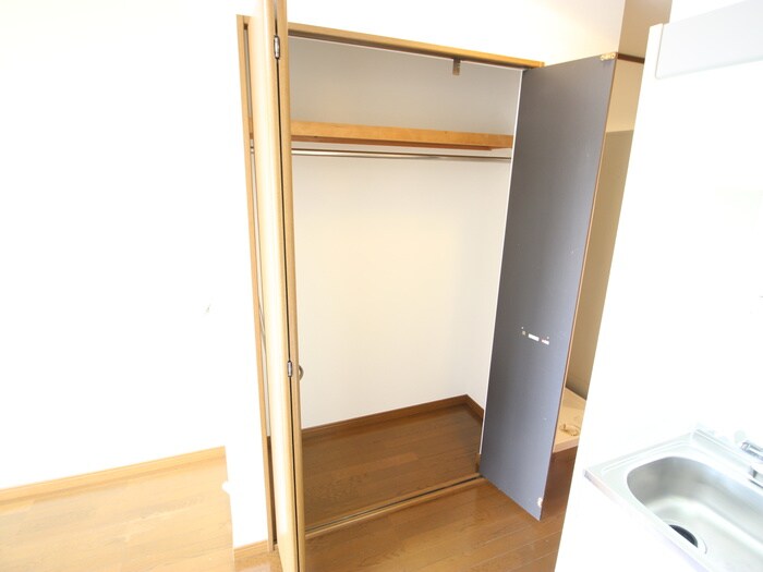 物件内観写真13　(収納)