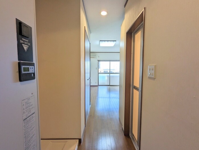 物件内観写真16　(廊下)