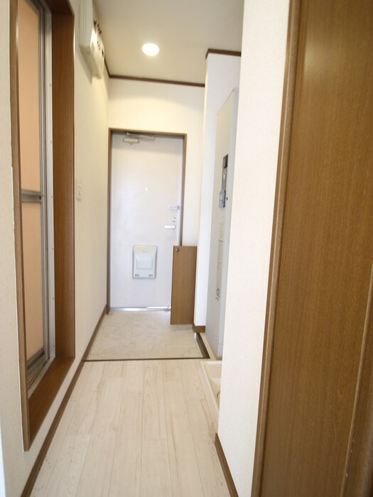 物件内観写真20　(廊下)