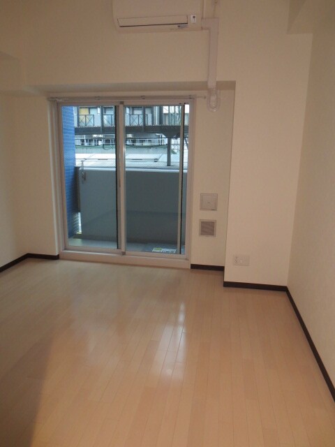 物件内観写真4　(居室)