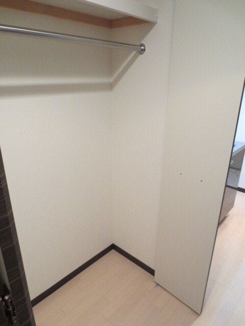 物件内観写真11　(収納)