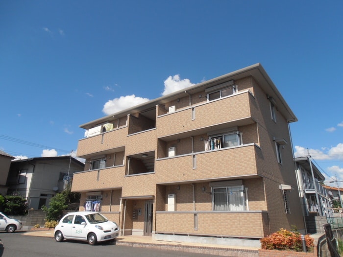 グラシアスの物件外観写真