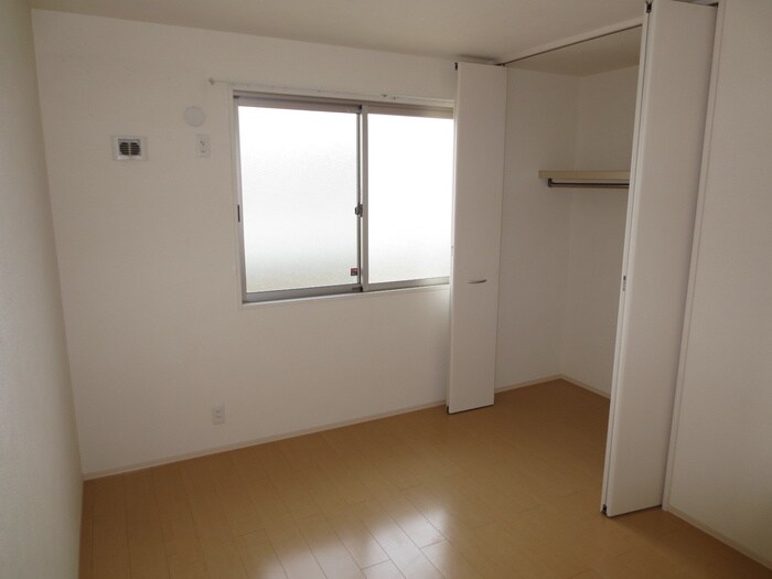 物件内観写真13　(居室)