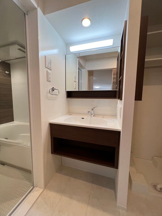 物件内観写真17　(洗面)