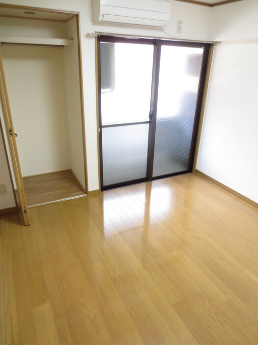 物件内観写真6　(居室)