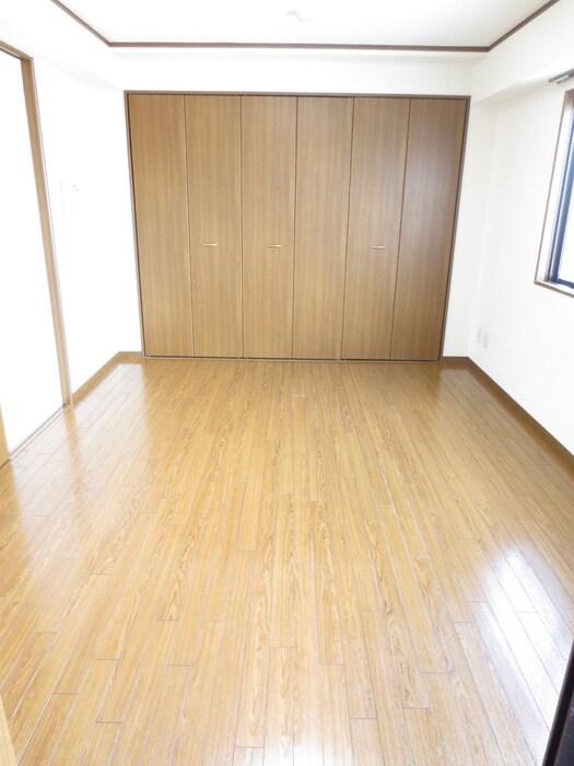 物件内観写真11　(居室)