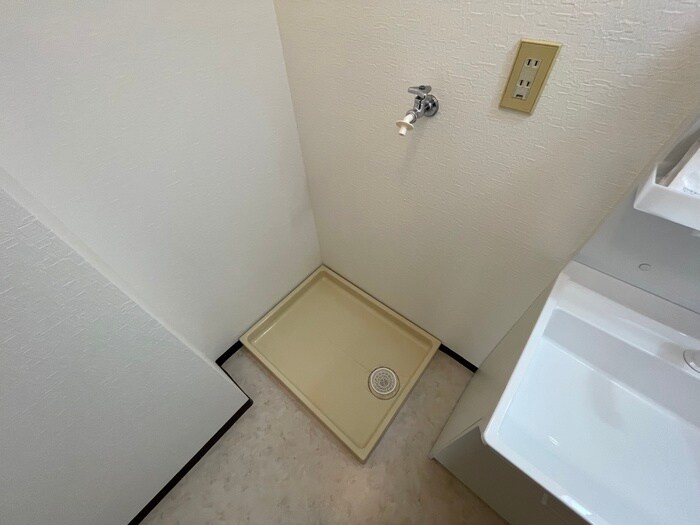 物件内観写真19　(洗濯機置場)