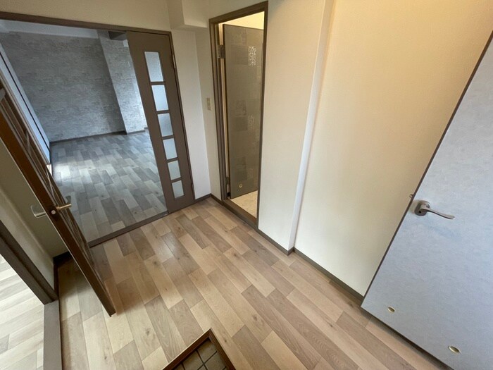 物件内観写真21　(廊下)