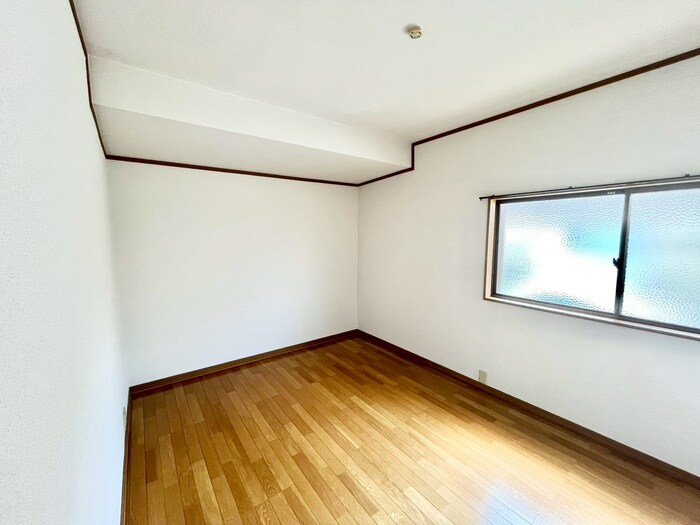 物件内観写真6　(居室)