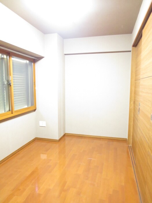 物件内観写真4　(居室)
