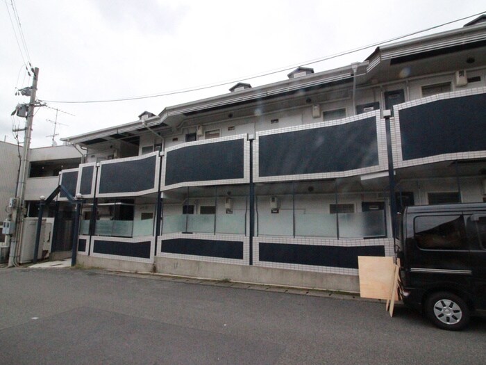 物件外観写真2　(駐車場)