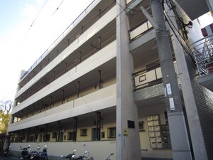 佐用マンション外観写真