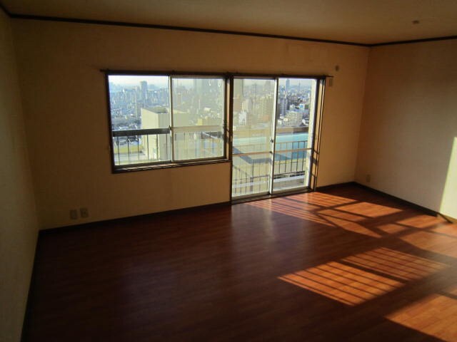 物件内観写真4　(居室)