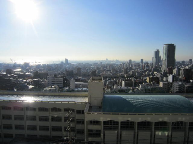 物件内観写真12　(室内からの展望)