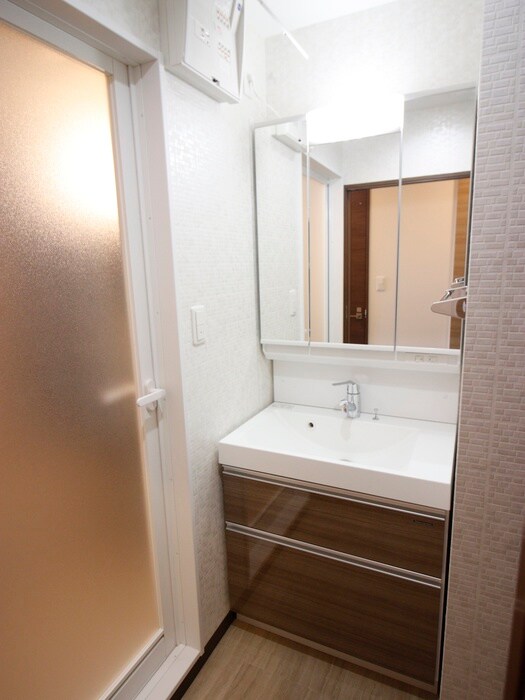 物件内観写真11　(洗面)