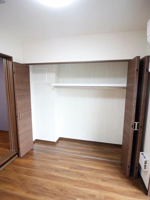 物件内観写真15　(収納)