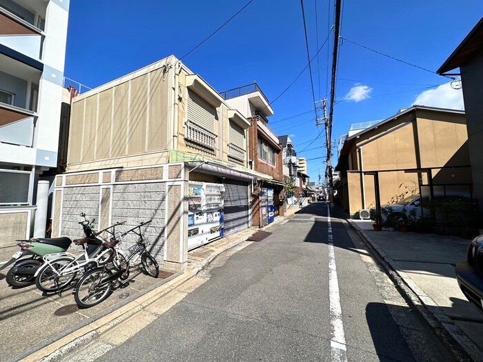 物件外観写真6　(周辺環境)