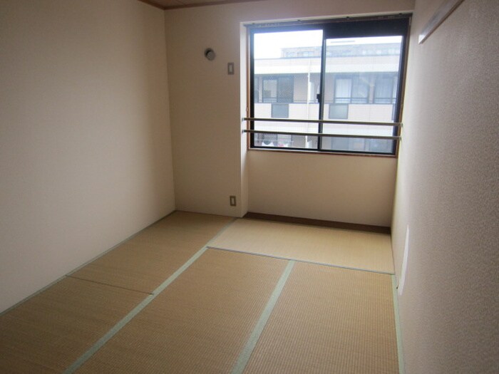 物件内観写真13　(居室)