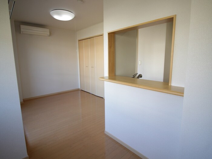 物件内観写真8　(内観写真)
