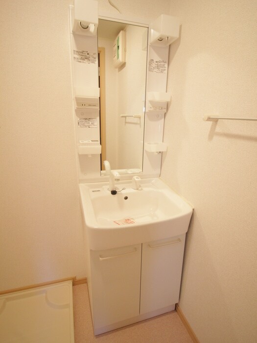 物件内観写真12　(洗面)