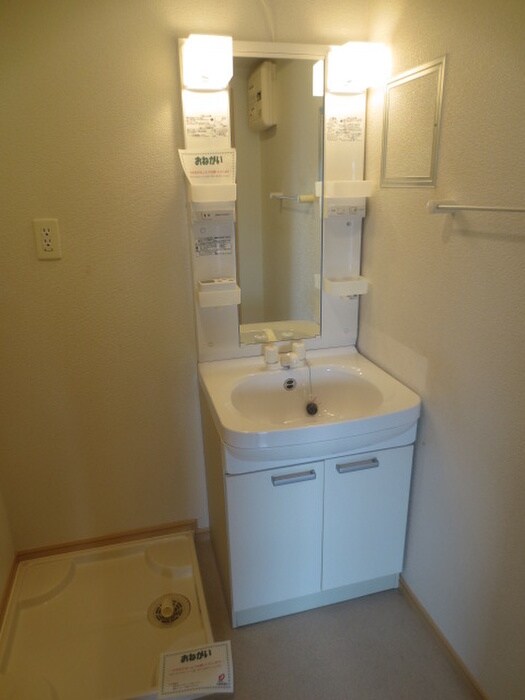 物件内観写真12　(洗面)