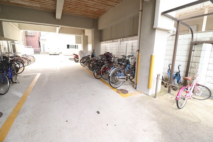 物件外観写真6　(建物設備)