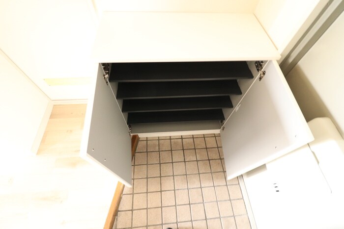 物件内観写真11　(靴箱)
