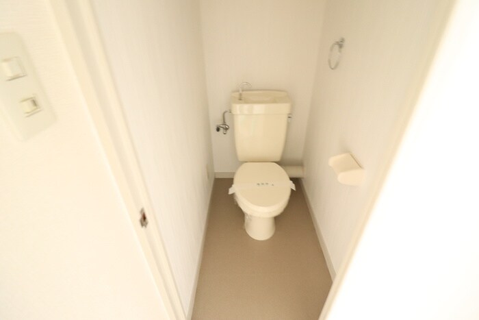 物件内観写真12　(トイレ)