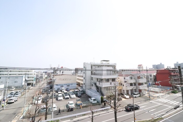 物件内観写真20　(室内からの展望)