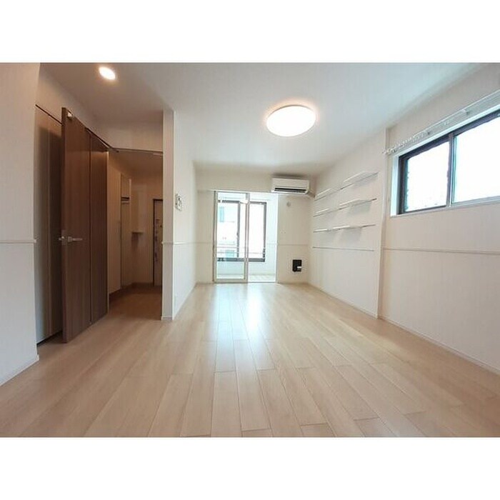 物件内観写真1　(居室)