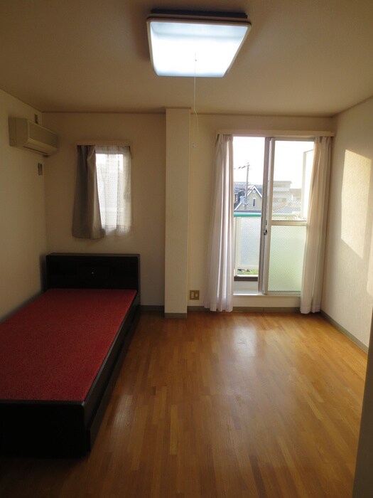 物件内観写真4　(居室)