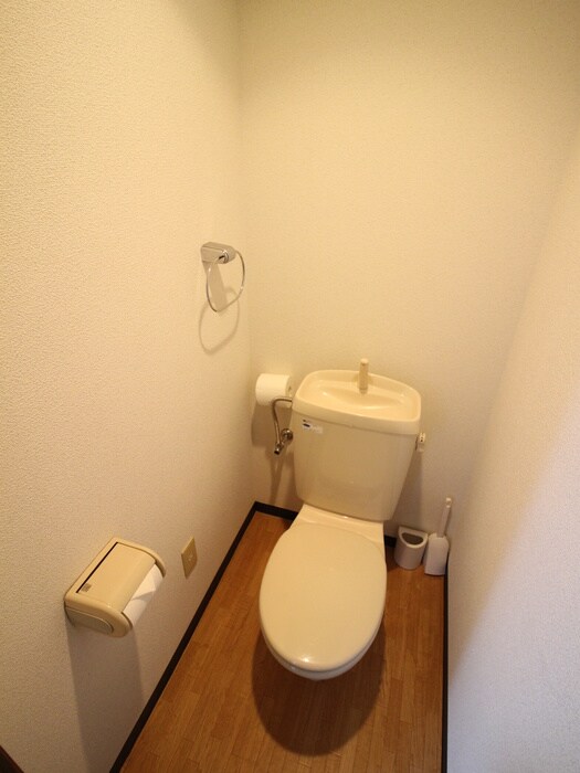 物件内観写真8　(トイレ)