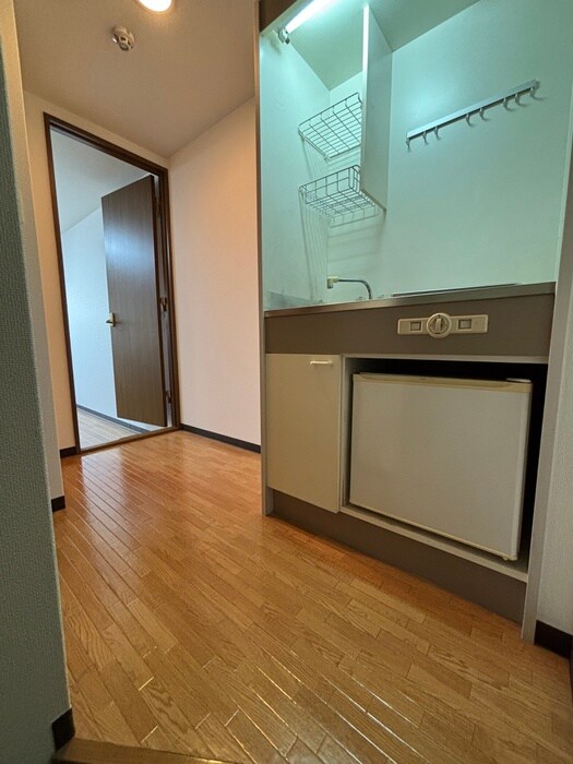 物件内観写真9　(廊下)