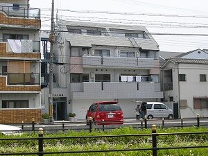 エルベ横堤外観写真