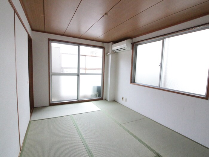 物件内観写真8　(居室)