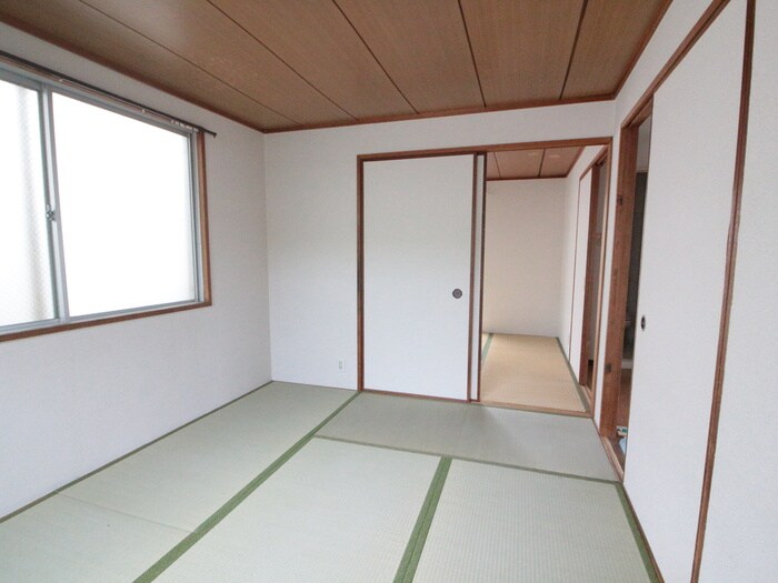 物件内観写真9　(居室)