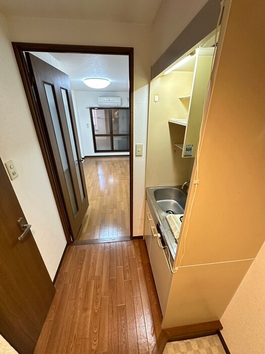 物件内観写真21　(廊下)