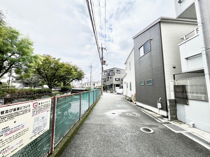 物件外観写真5　(周辺環境)