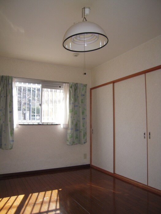 物件内観写真13　(居室)