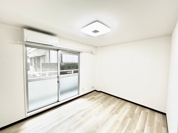 物件内観写真15　(居室)