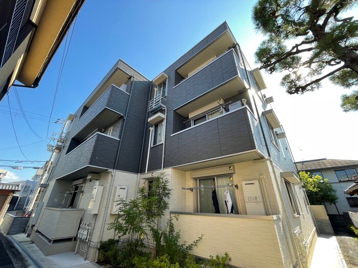 物件外観写真1　(外観写真)