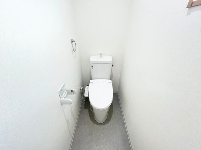 物件内観写真11　(トイレ)