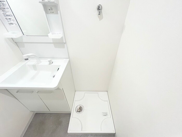 物件内観写真18　(洗濯機置場)