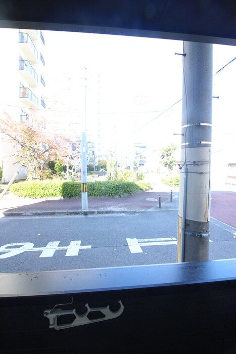 物件内観写真18　(室内からの展望)